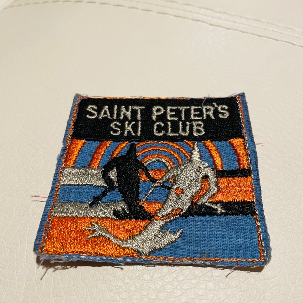 RARE ANTIQUE SAINT PETER’S SKI CLUB PATCH ⛷⛷⛷